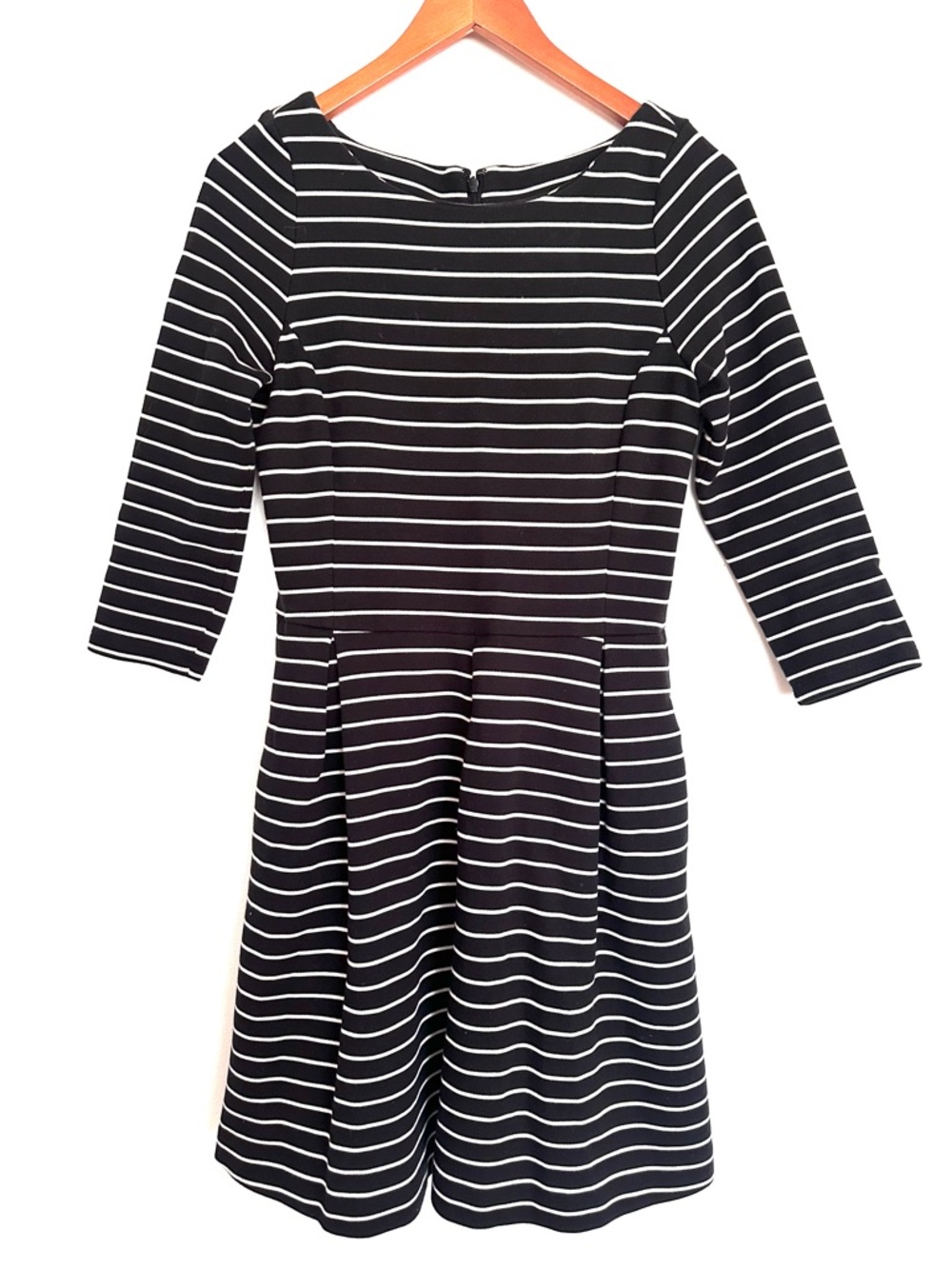Banana Republic Black and White Striped Long Sleeve Fit-and-Flare Dress Size 6